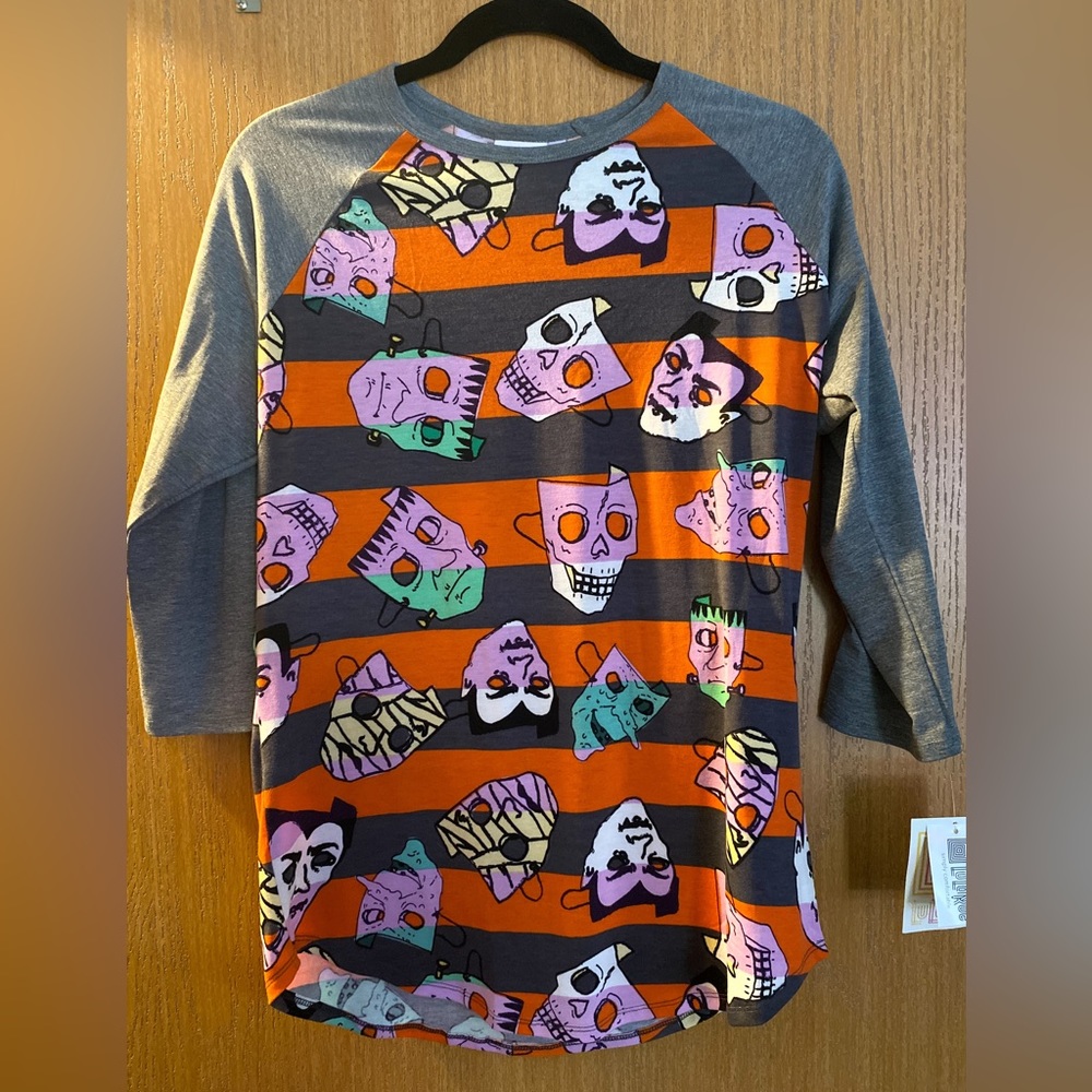 Never worn- tags still attached Medium LulaRoe Randy
